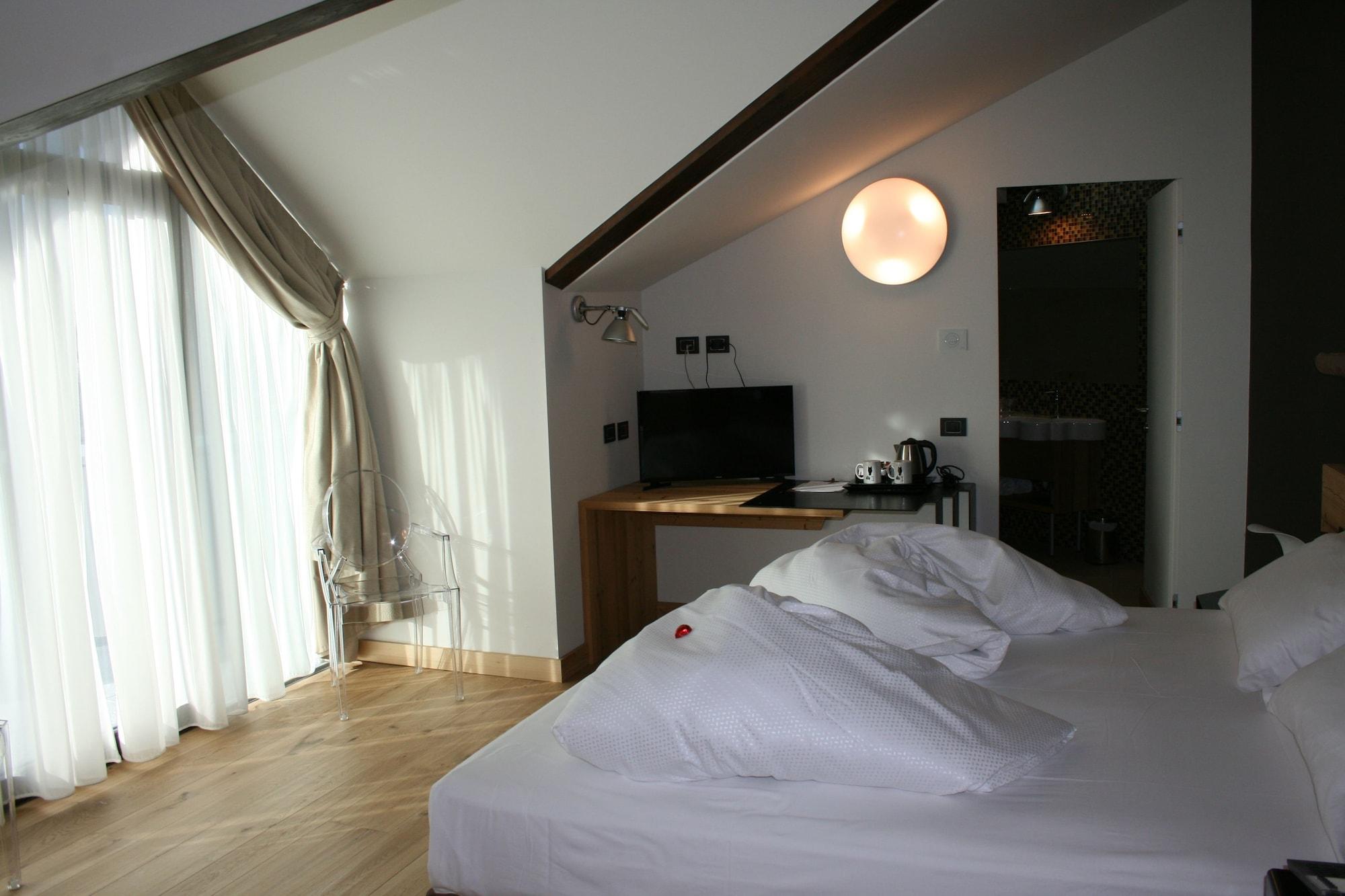 Hotel Orso Grigio Cavalese Esterno foto