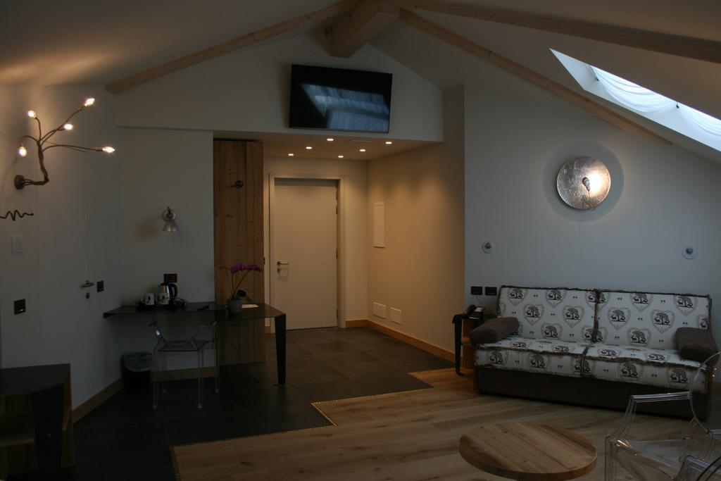 Hotel Orso Grigio Cavalese Esterno foto